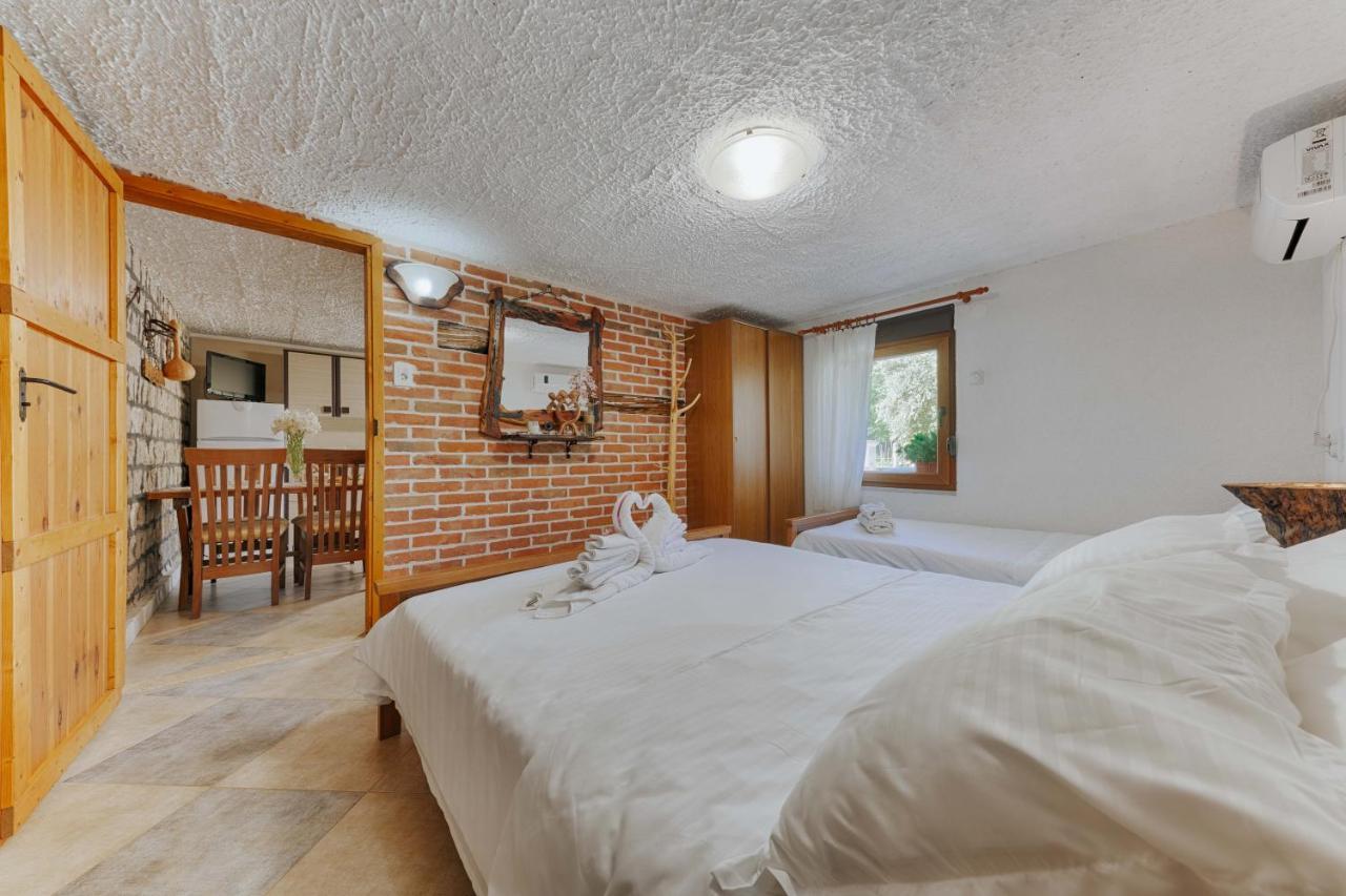 Markovic Village Apartments Ülgün Dış mekan fotoğraf