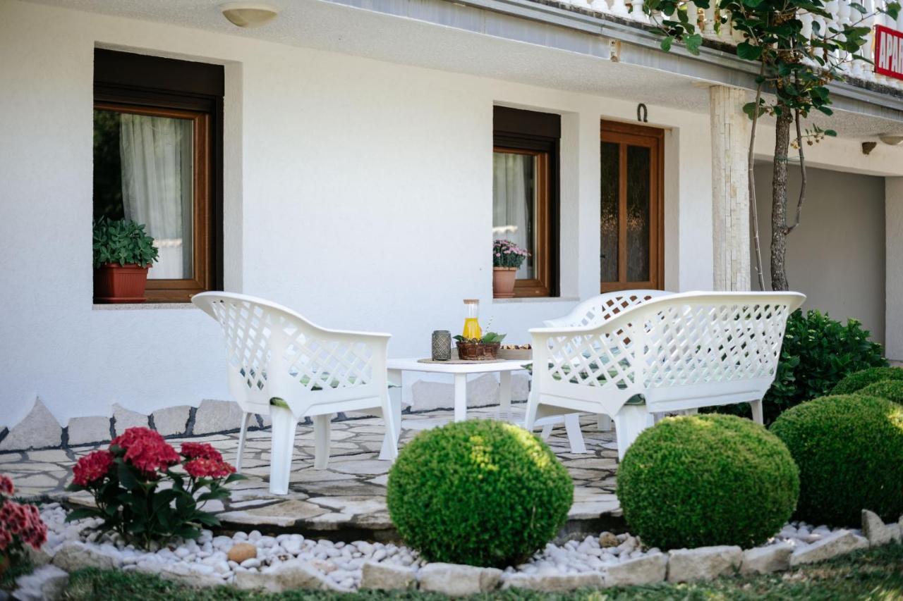 Markovic Village Apartments Ülgün Dış mekan fotoğraf